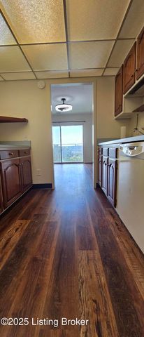 5100 Us Highway 42, APT 911, Louisville, KY 40241