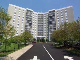 5100 Us Highway 42, APT 911, Louisville, KY 40241