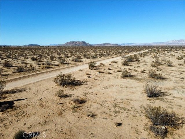 2 Venus Street, Joshua Tree, CA 92252