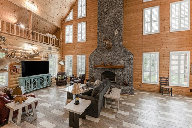 206 22 Hills Rd., Gause, TX 77857