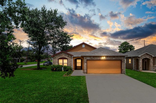 1541 3rd St, Hempstead, TX 77445