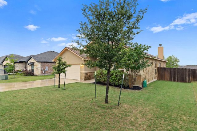 161 Greg LN, Jarrell, TX 76537