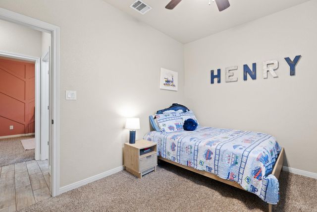 161 Greg LN, Jarrell, TX 76537