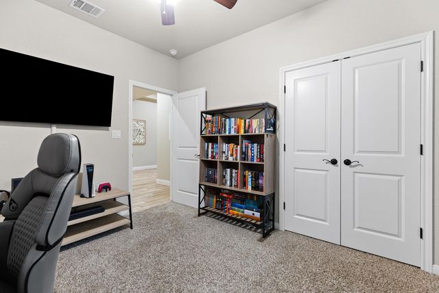 161 Greg LN, Jarrell, TX 76537