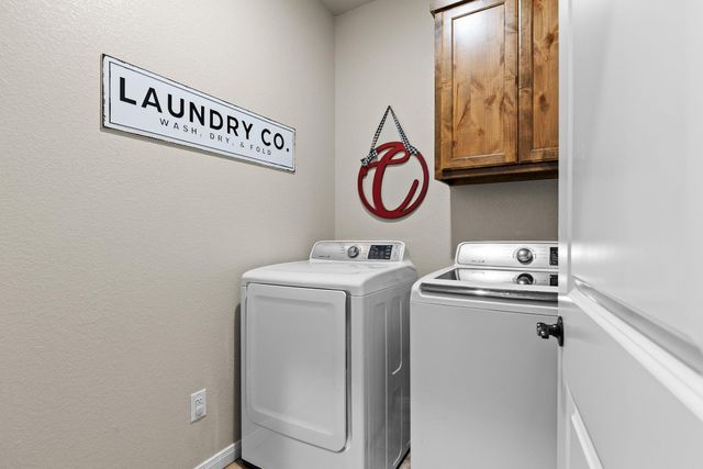 161 Greg LN, Jarrell, TX 76537
