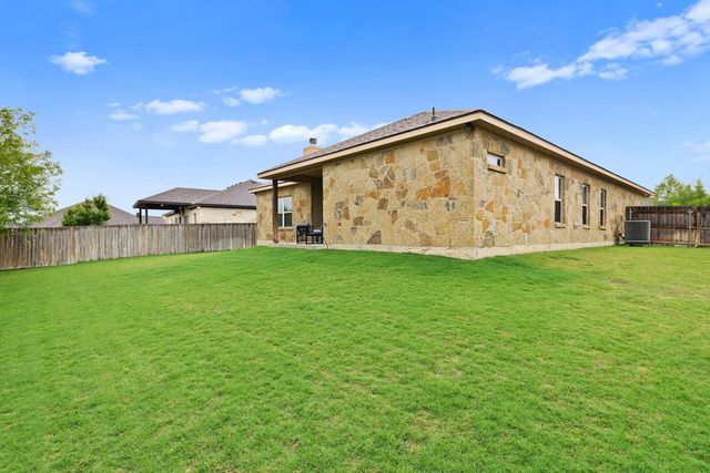 161 Greg LN, Jarrell, TX 76537