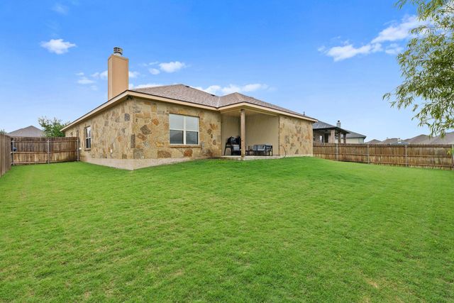 161 Greg LN, Jarrell, TX 76537