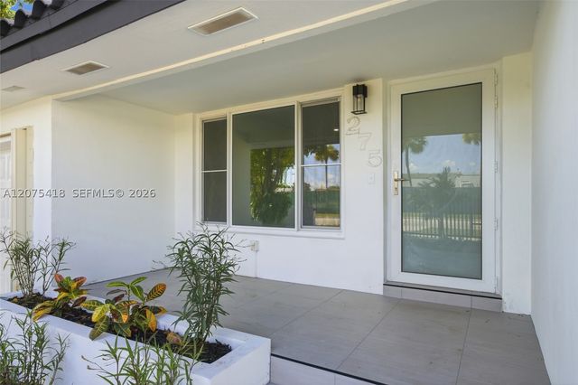 275 W 13 St, Hialeah, FL 33010