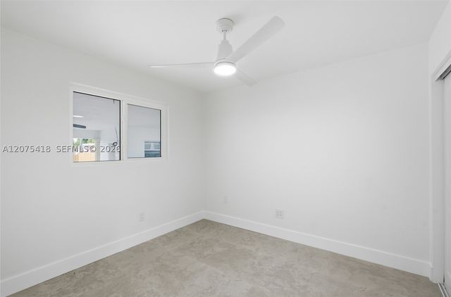 275 W 13 St, Hialeah, FL 33010