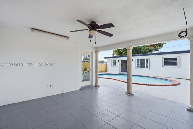 275 W 13 St, Hialeah, FL 33010