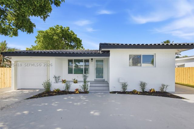 275 W 13 St, Hialeah, FL 33010