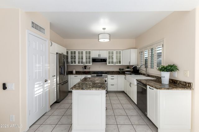 15034 S 44th Place, Phoenix, AZ 85044