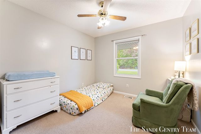 2240 Monica Lane, Muskegon, MI 49442