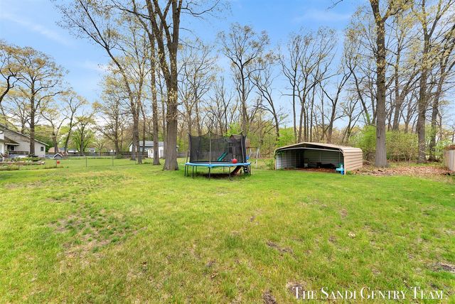 2240 Monica Lane, Muskegon, MI 49442