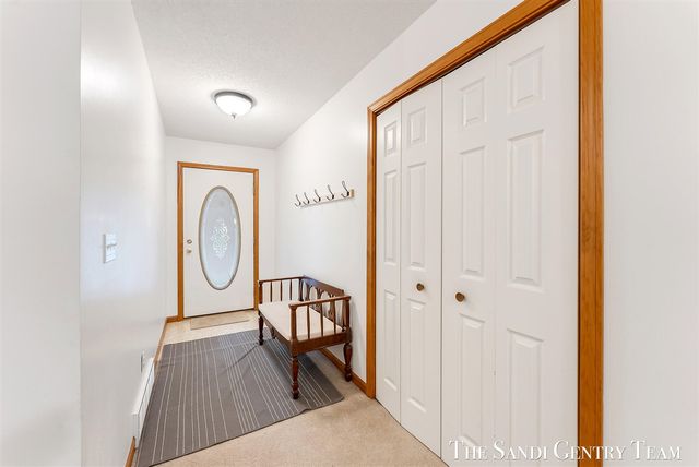 2240 Monica Lane, Muskegon, MI 49442