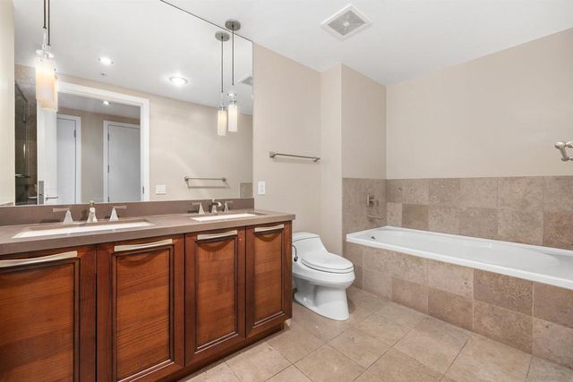 1325 Pacfiic Hwy. 2503, San Diego, CA 92101