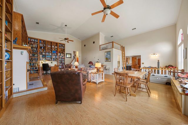 110 E Lakeland Point, Hot Springs, AR 71913