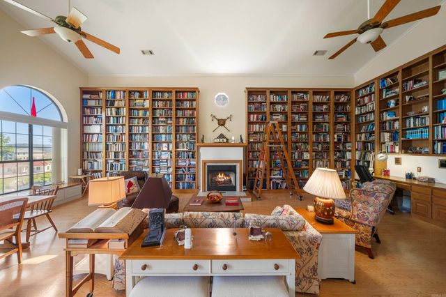 110 E Lakeland Point, Hot Springs, AR 71913