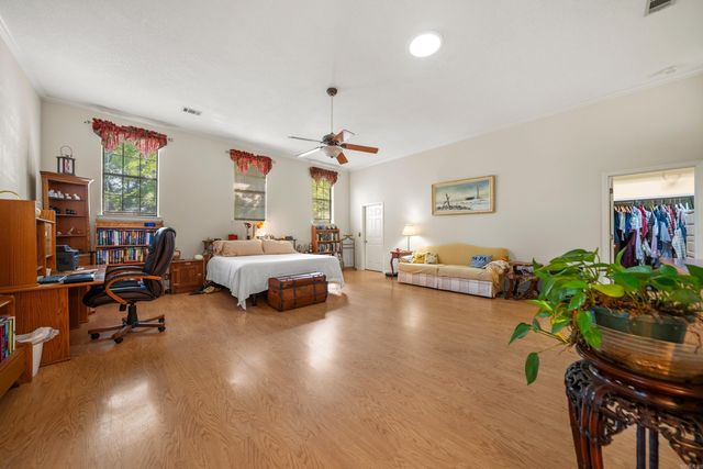 110 E Lakeland Point, Hot Springs, AR 71913