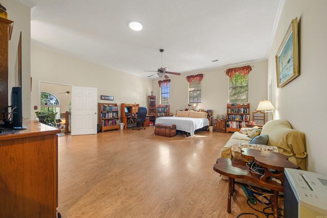 110 E Lakeland Point, Hot Springs, AR 71913