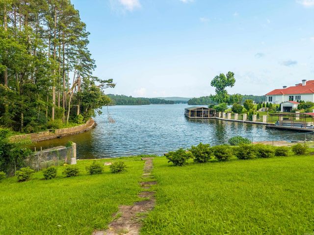 110 E Lakeland Point, Hot Springs, AR 71913