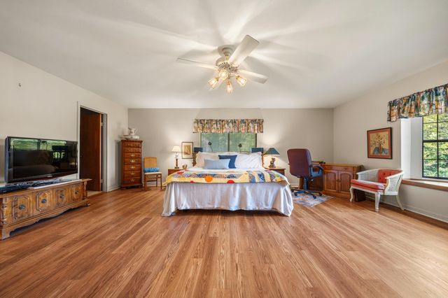 110 E Lakeland Point, Hot Springs, AR 71913