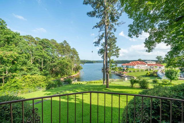 110 E Lakeland Point, Hot Springs, AR 71913