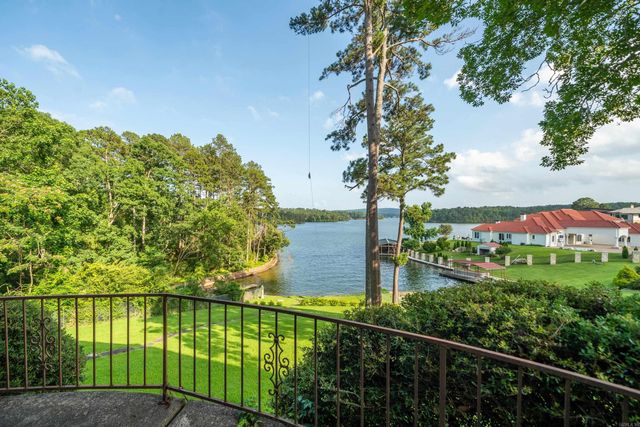 110 E Lakeland Point, Hot Springs, AR 71913