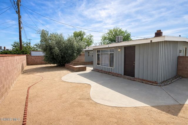 44502 2nd Street, Lancaster, CA 93535