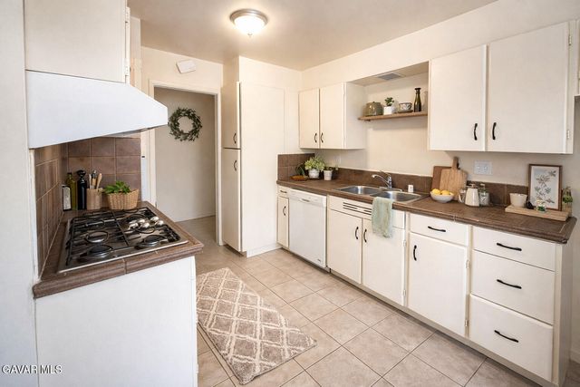 44502 2nd Street, Lancaster, CA 93535