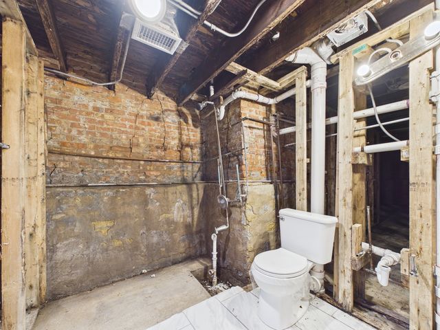 6020 S Vernon Avenue, Chicago, IL 60637