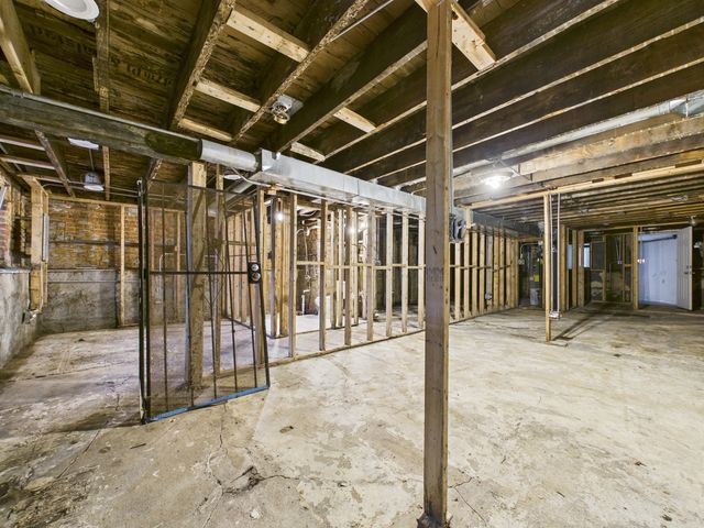 6020 S Vernon Avenue, Chicago, IL 60637