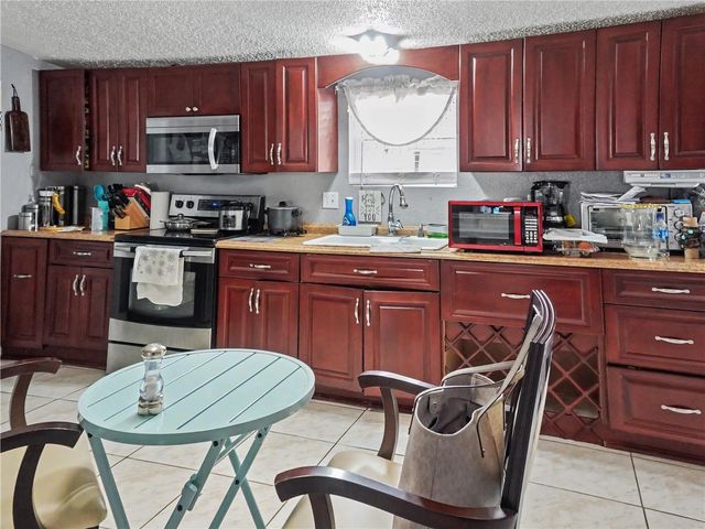 6601 51ST WAY N, Pinellas Park, FL 33781
