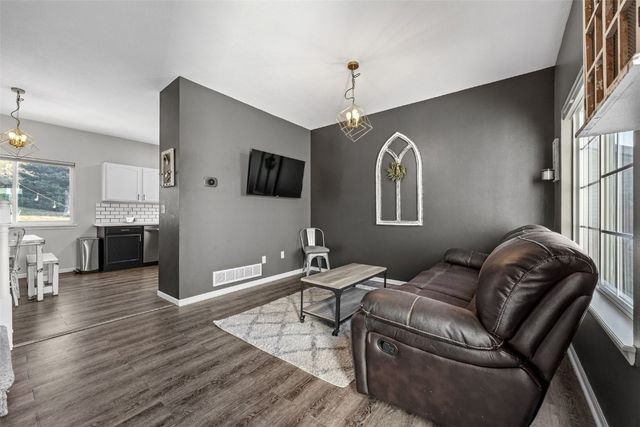 3503 Field Stone Place SW, Cedar Rapids, IA 52404