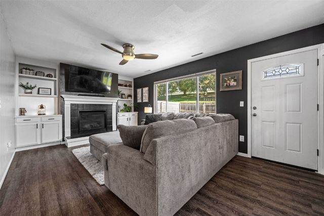 3503 Field Stone Place SW, Cedar Rapids, IA 52404