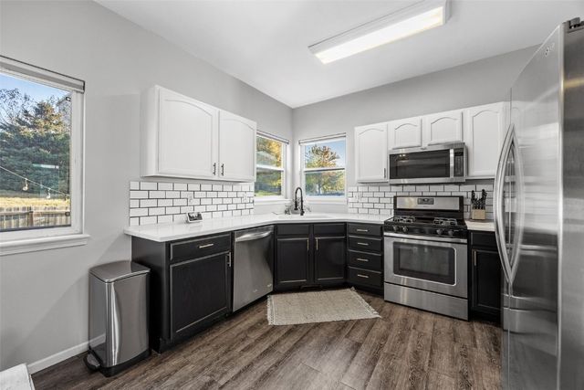 3503 Field Stone Place SW, Cedar Rapids, IA 52404