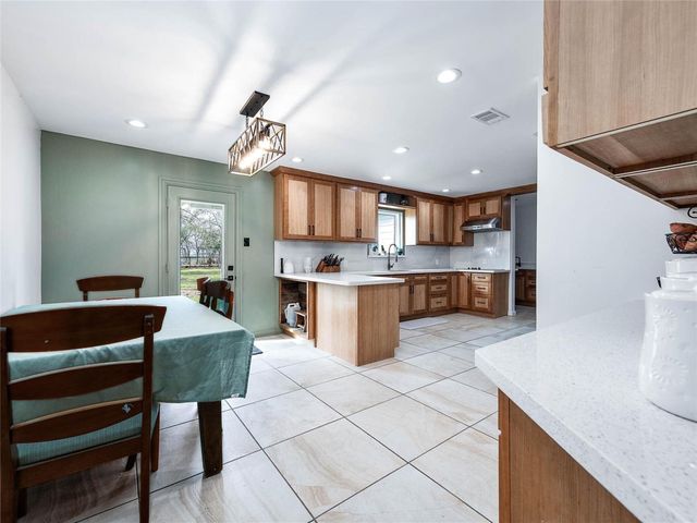 1619 Cr 387 -Marilyn St, Alvin, TX 77511