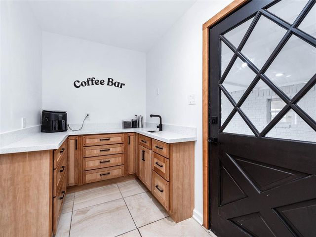 1619 Cr 387 -Marilyn St, Alvin, TX 77511