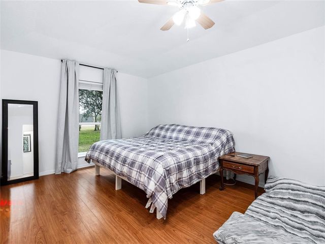 1619 Cr 387 -Marilyn St, Alvin, TX 77511