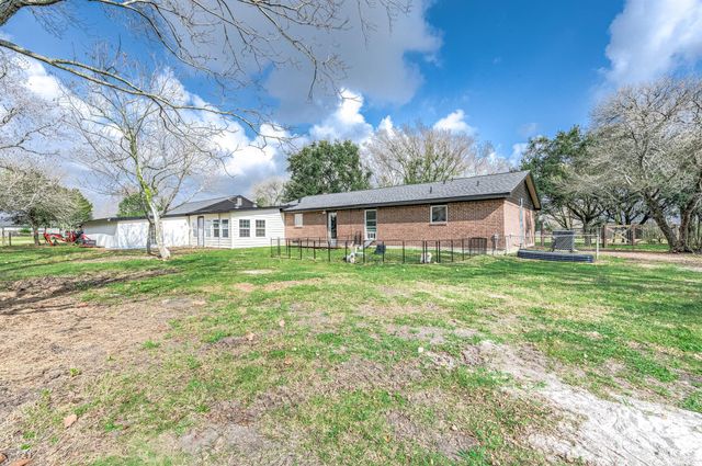 1619 Cr 387 -Marilyn St, Alvin, TX 77511