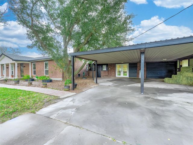 1619 Cr 387 -Marilyn St, Alvin, TX 77511