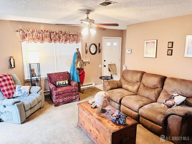 234 Marblehead Lane A, Monroe, NJ 08831