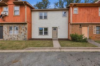 2050 Lenoa Lane, Austell, GA 30106