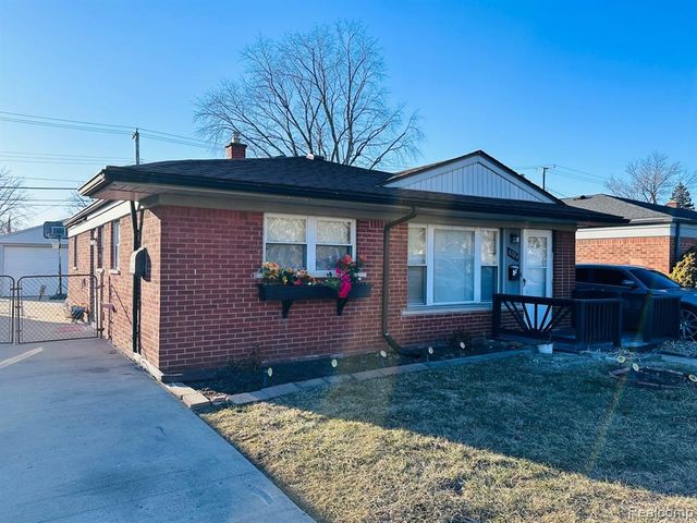 6784 Cooper St, Taylor, MI 48180