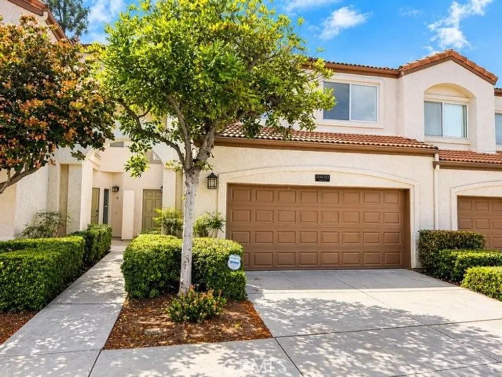 1048 Explanada 103, Corona, CA 92879