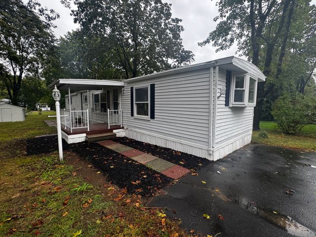 33 Whitewood Road, Killingworth, CT 06419