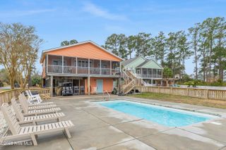 1402 W Yacht Drive, Oak Island, NC 28465