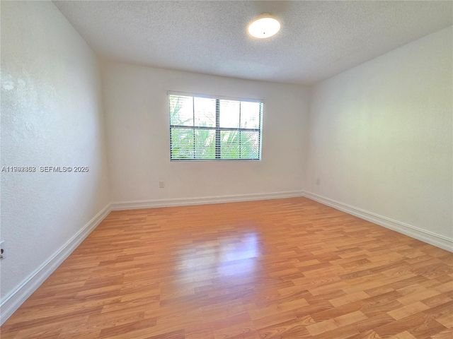 15650 SW 105th Lane 502, Miami, FL 33196