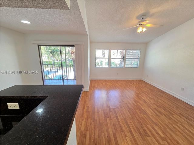 15650 SW 105th Lane 502, Miami, FL 33196