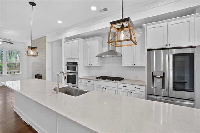 2341 Medlock Lane, Decatur, GA 30033